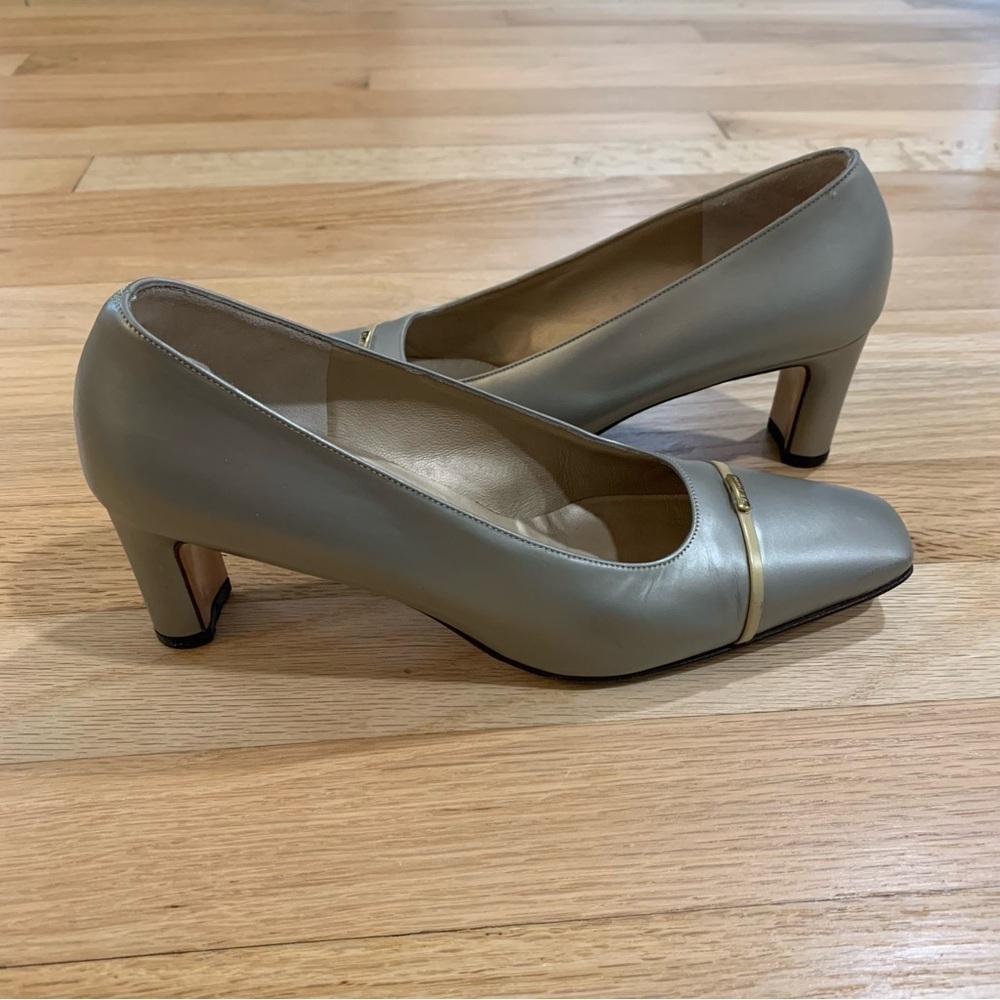 St‎ John Pearlized Square Toe Low Pumps Made in Italy Leather Size 5.5 B